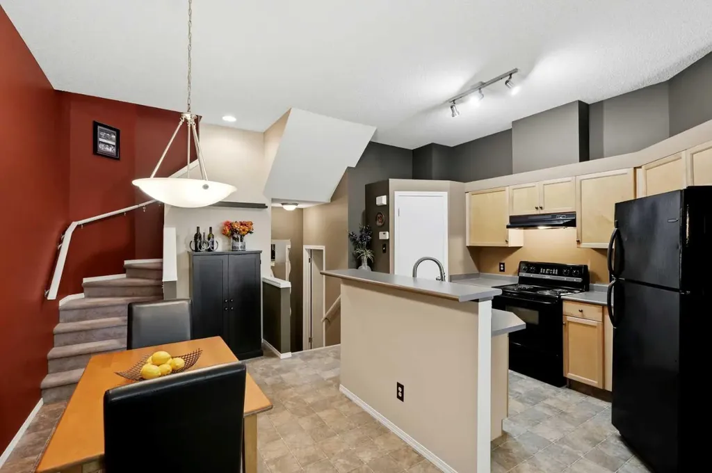 140 Promenade Way SE Calgary AB T2Z 4E9