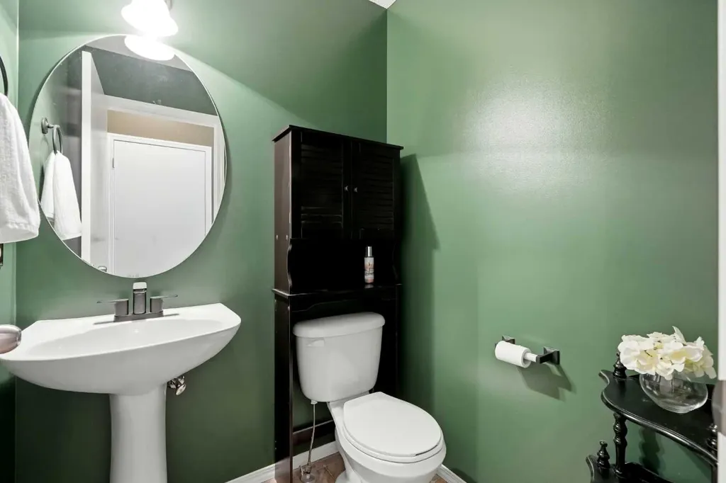140 Promenade Way SE Calgary AB T2Z 4E9