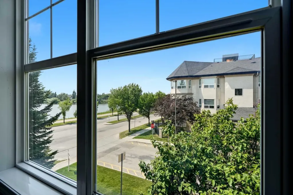 140 Promenade Way SE Calgary AB T2Z 4E9