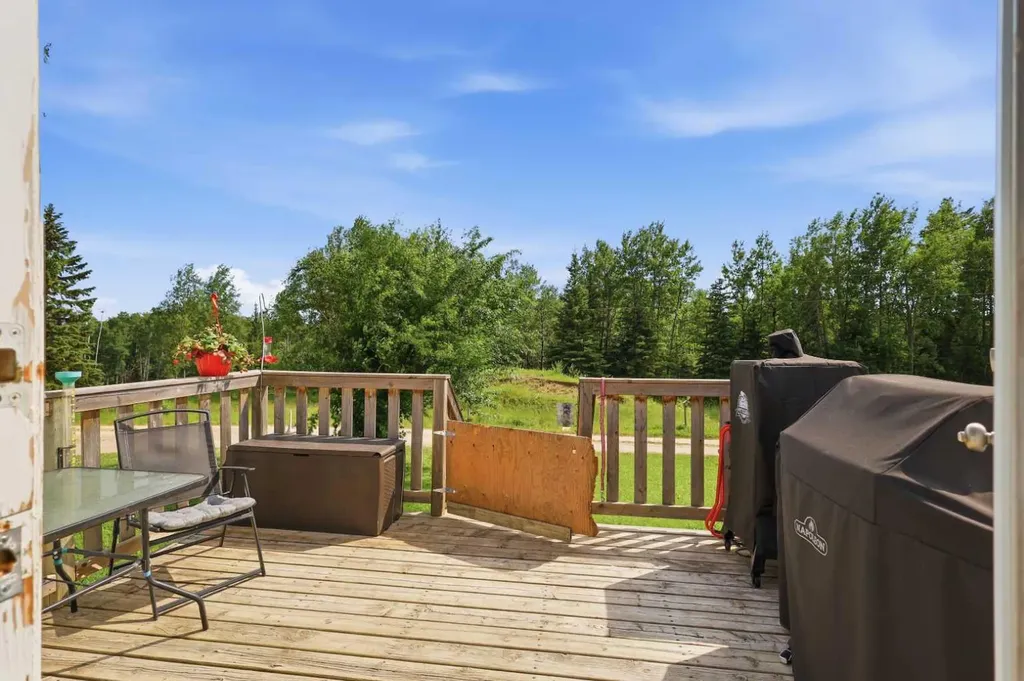 404031 Range Road 5-2 Rural Clearwater County AB T0M 1H0
