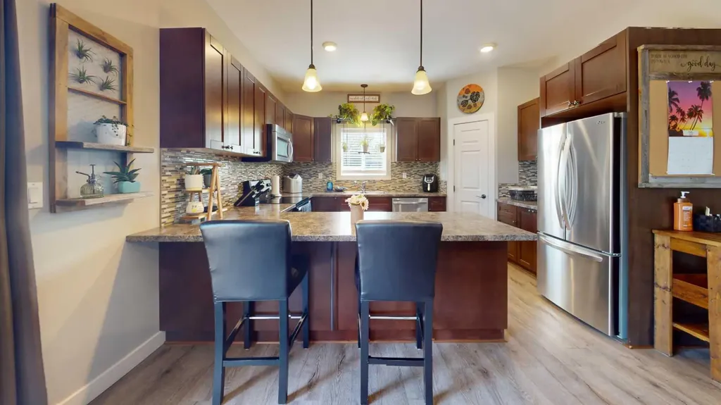 10 Destini Drive White Sands AB T0C 2L0