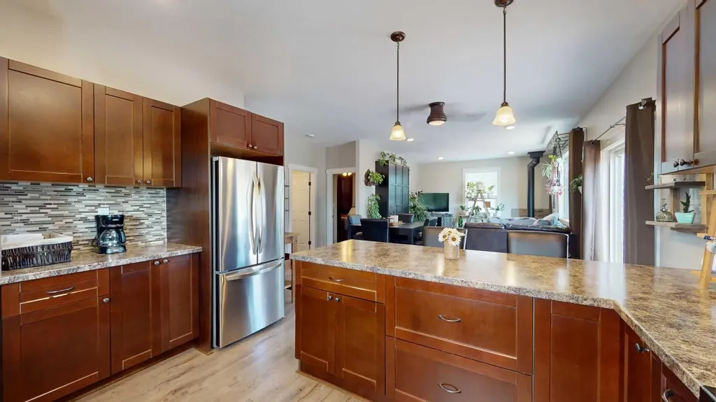 10 Destini Drive White Sands AB T0C 2L0
