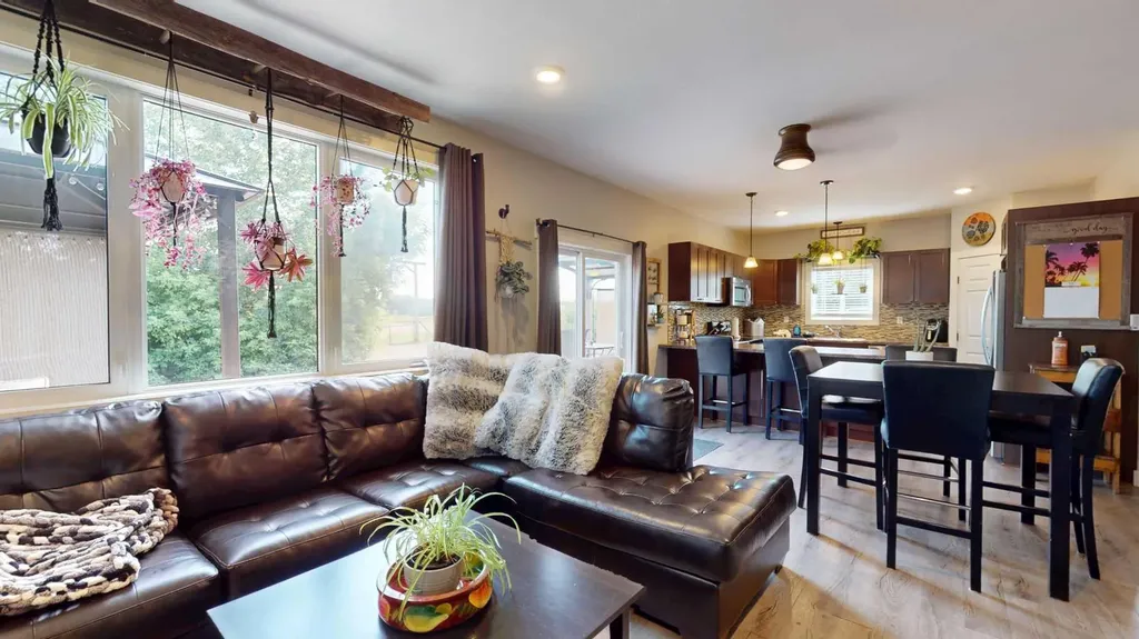 10 Destini Drive White Sands AB T0C 2L0