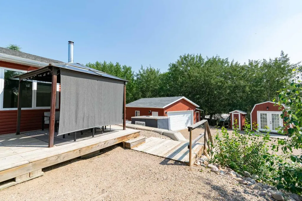 10 Destini Drive White Sands AB T0C 2L0