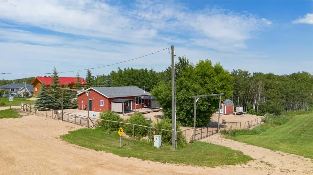 10 Destini Drive White Sands AB T0C 2L0