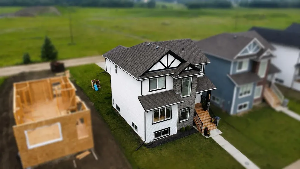 8606 72 Avenue Grande Prairie AB T8X0N9