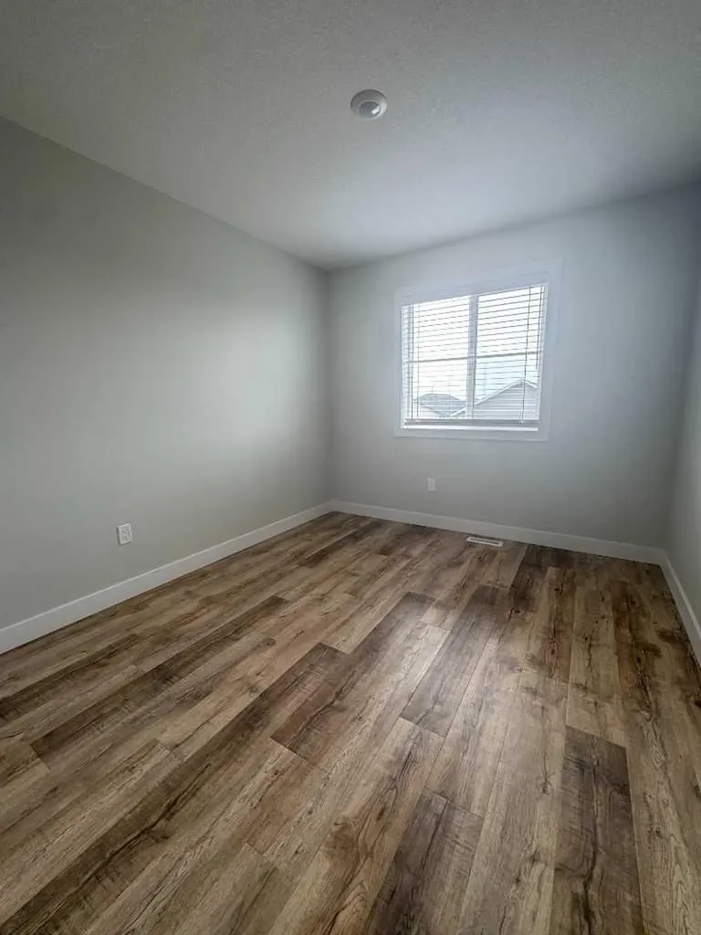 11408 96 Street Clairmont AB T8X 0W7