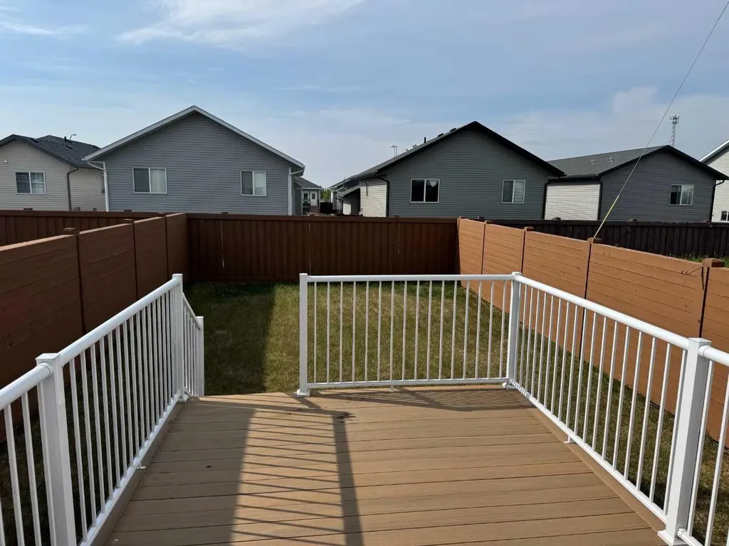 11408 96 Street Clairmont AB T8X 0W7