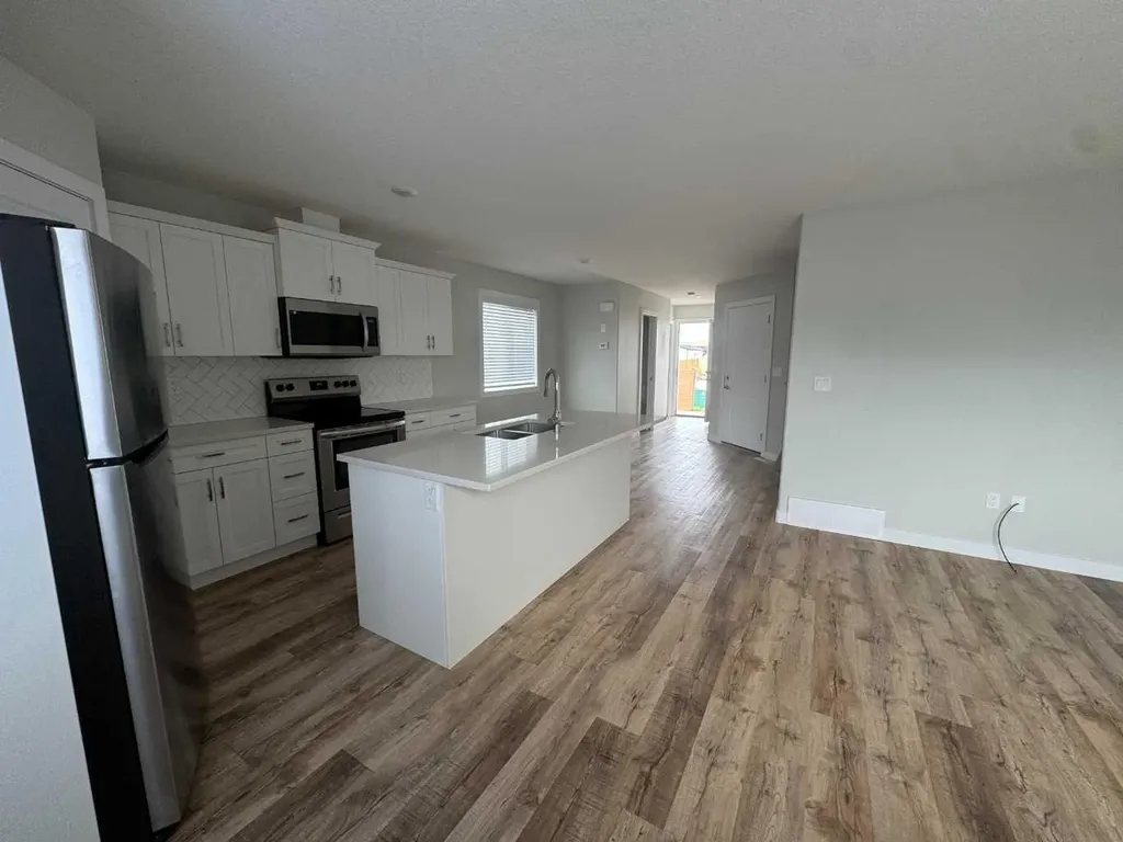 11408 96 Street Clairmont AB T8X 0W7
