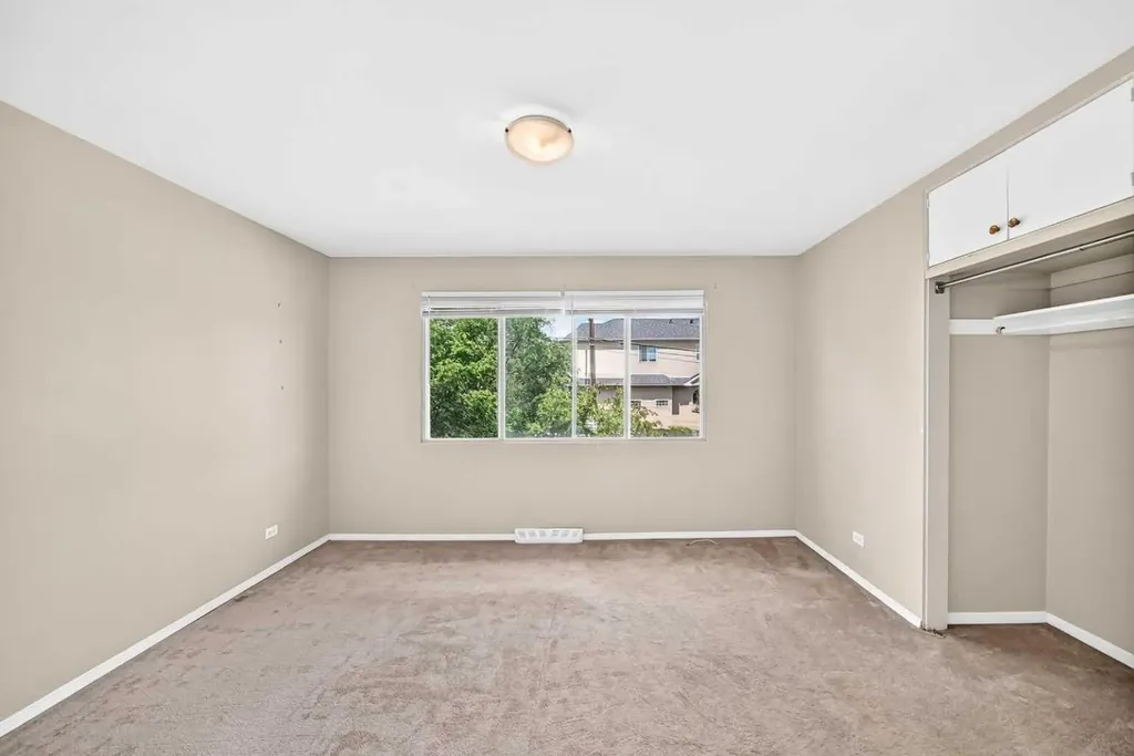 1735 38 Avenue SW Calgary AB T2T 2K3