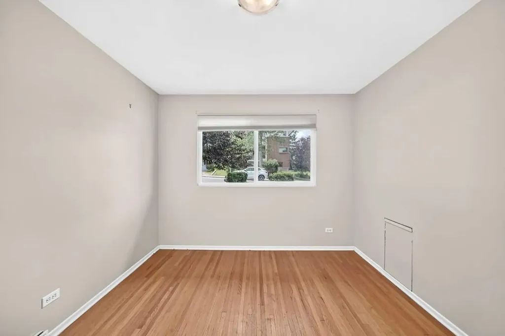 1735 38 Avenue SW Calgary AB T2T 2K3