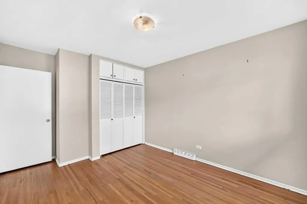 1735 38 Avenue SW Calgary AB T2T 2K3