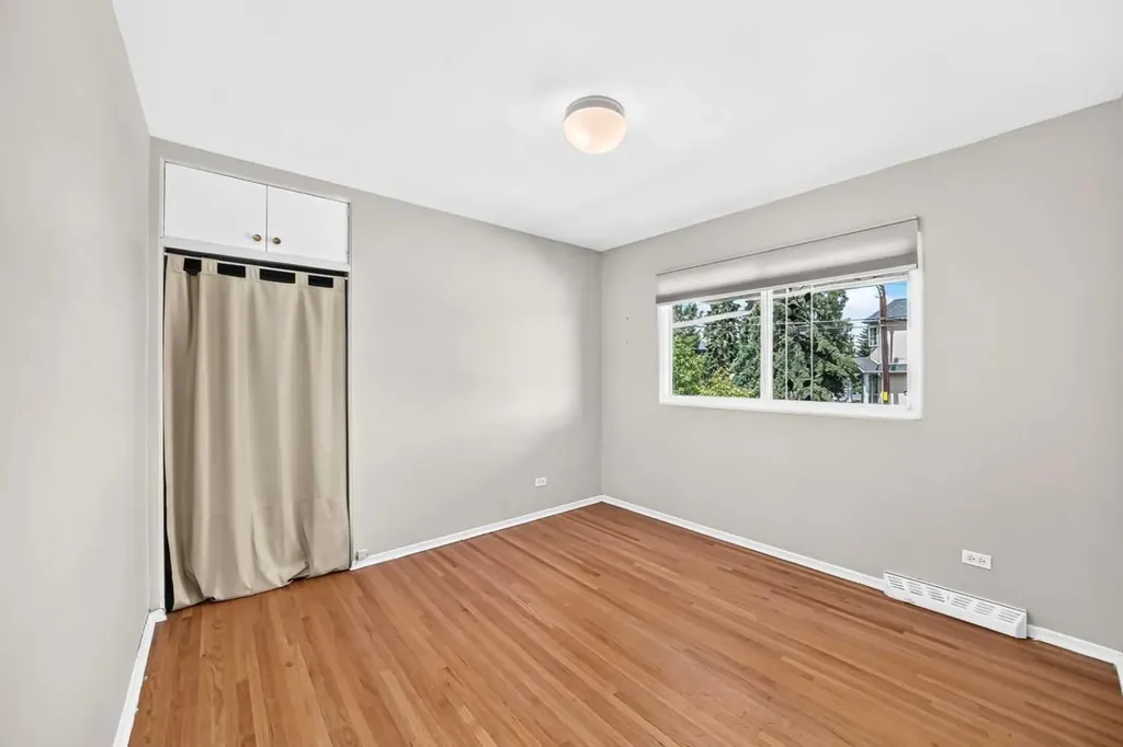 1735 38 Avenue SW Calgary AB T2T 2K3
