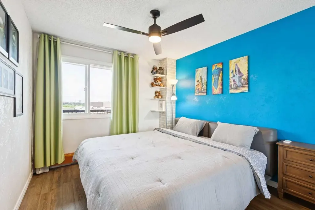 1320 12 Avenue SW Calgary AB T3C 3R6