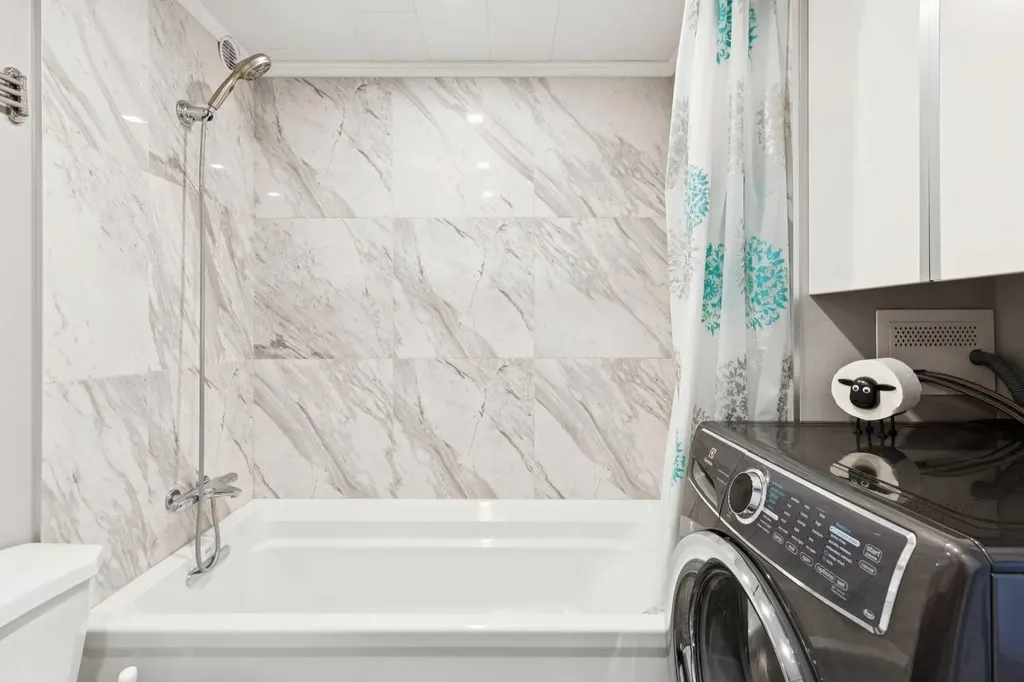 1320 12 Avenue SW Calgary AB T3C 3R6