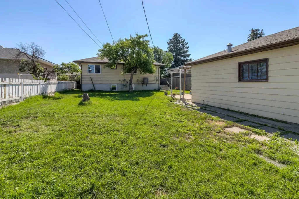 630 10 Street N Lethbridge AB T1H2E2