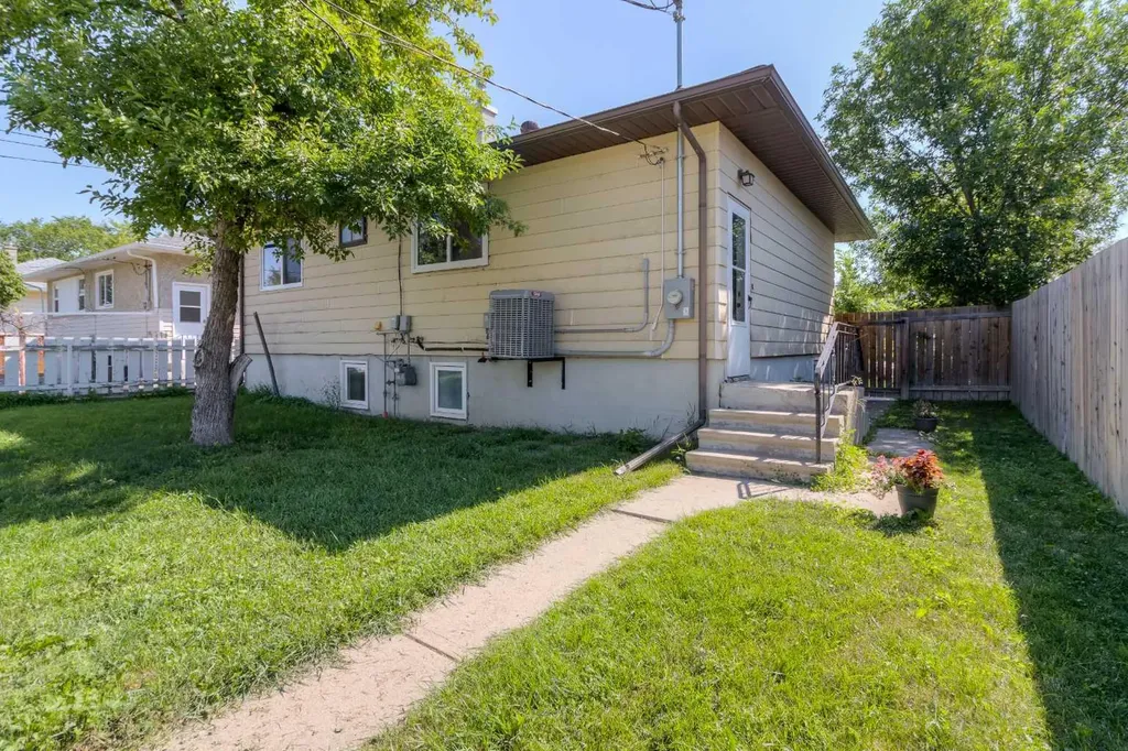 630 10 Street N Lethbridge AB T1H2E2