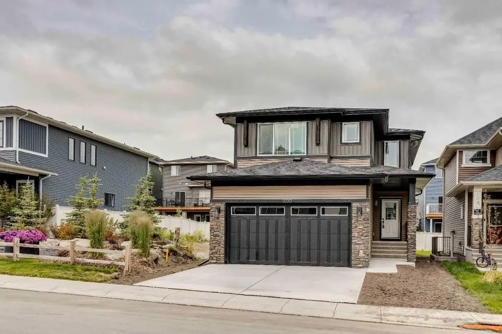1030 Bayview Crescent SW Airdrie AB T4B5N8
