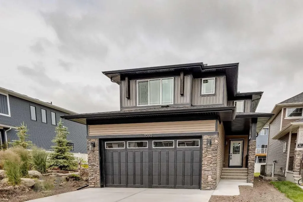 1030 Bayview Crescent SW Airdrie AB T4B5N8