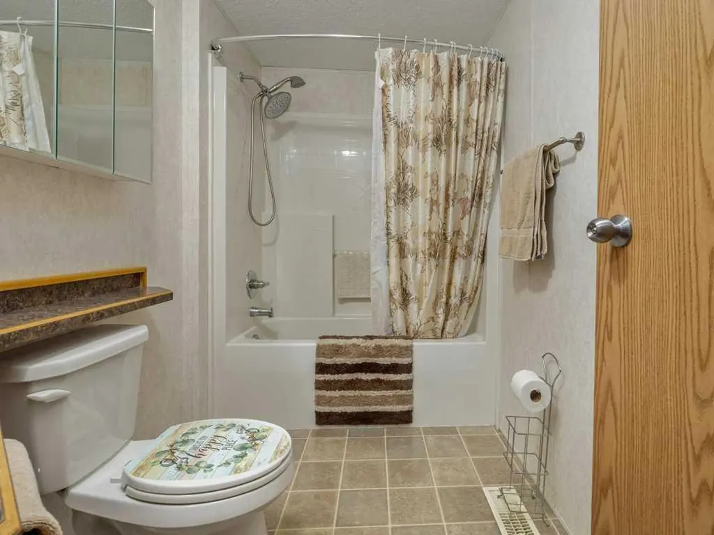 206 Station Boulevard Coaldale AB T1M 1P5
