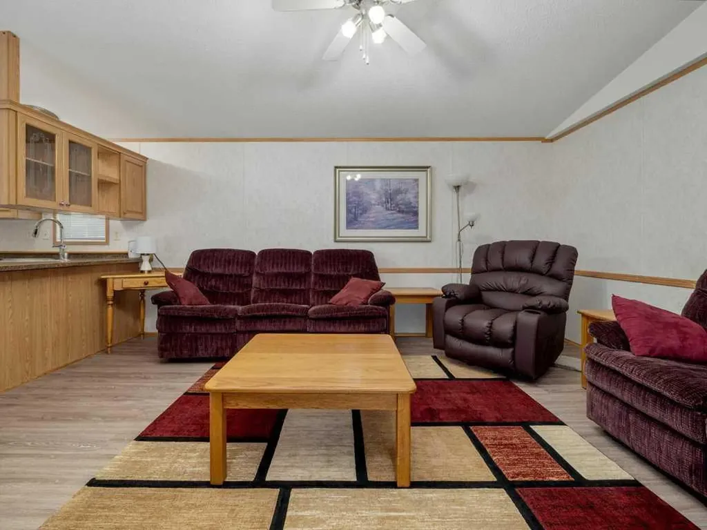 206 Station Boulevard Coaldale AB T1M 1P5