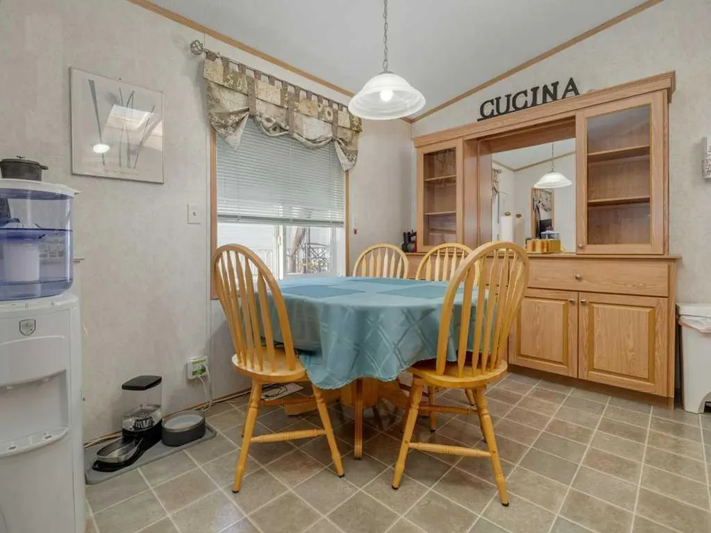 206 Station Boulevard Coaldale AB T1M 1P5