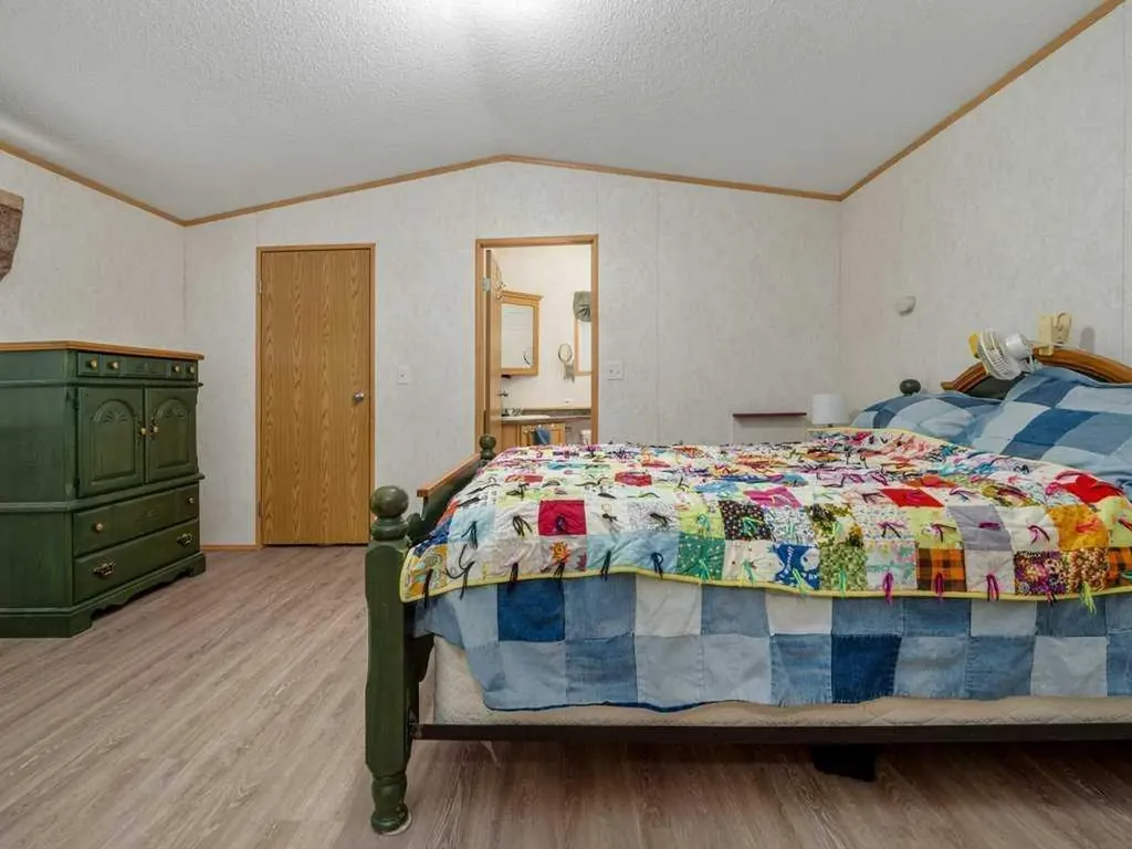 206 Station Boulevard Coaldale AB T1M 1P5