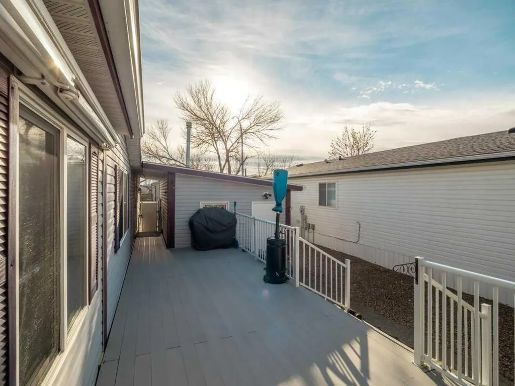 206 Station Boulevard Coaldale AB T1M 1P5