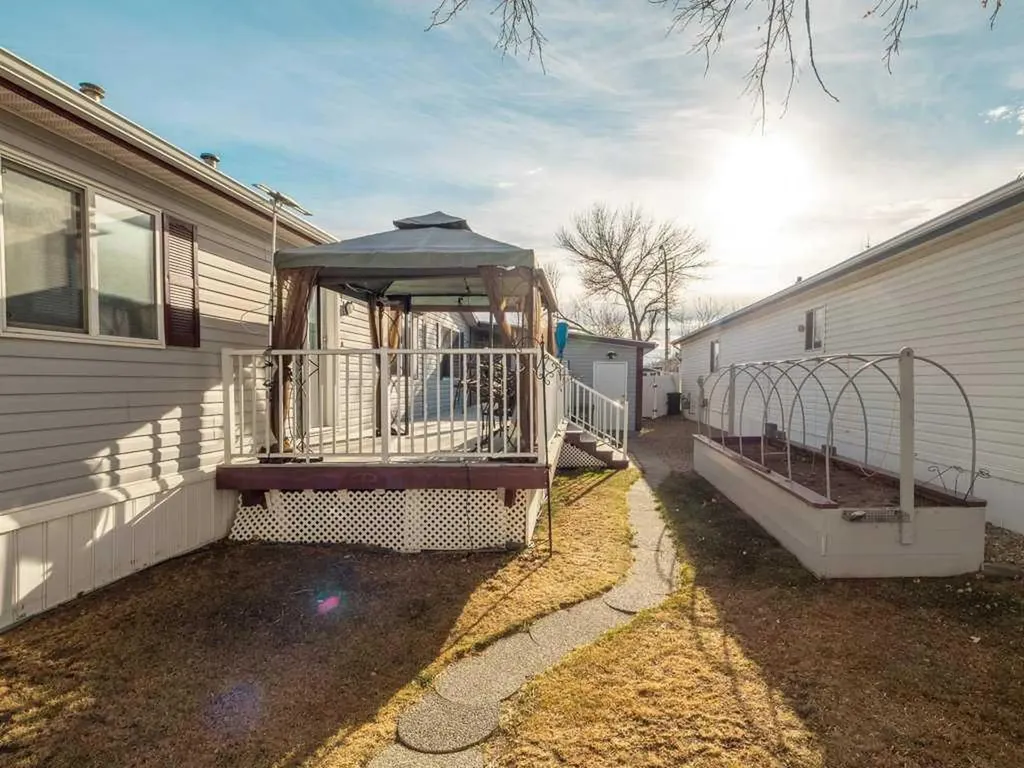 206 Station Boulevard Coaldale AB T1M 1P5