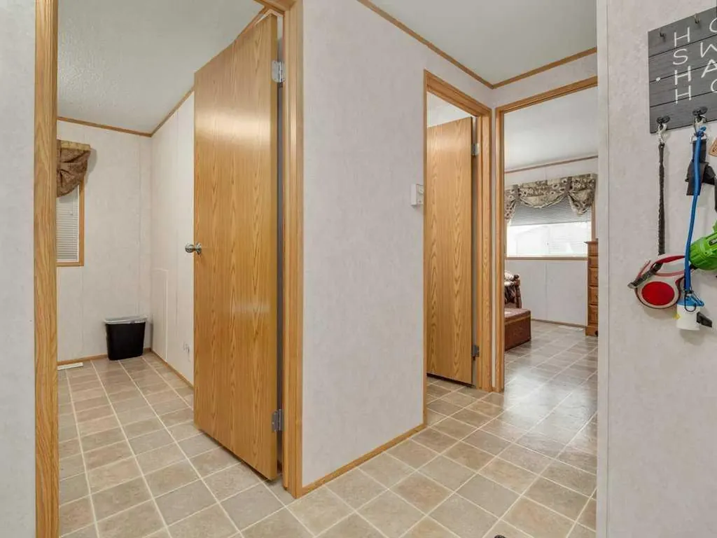 206 Station Boulevard Coaldale AB T1M 1P5