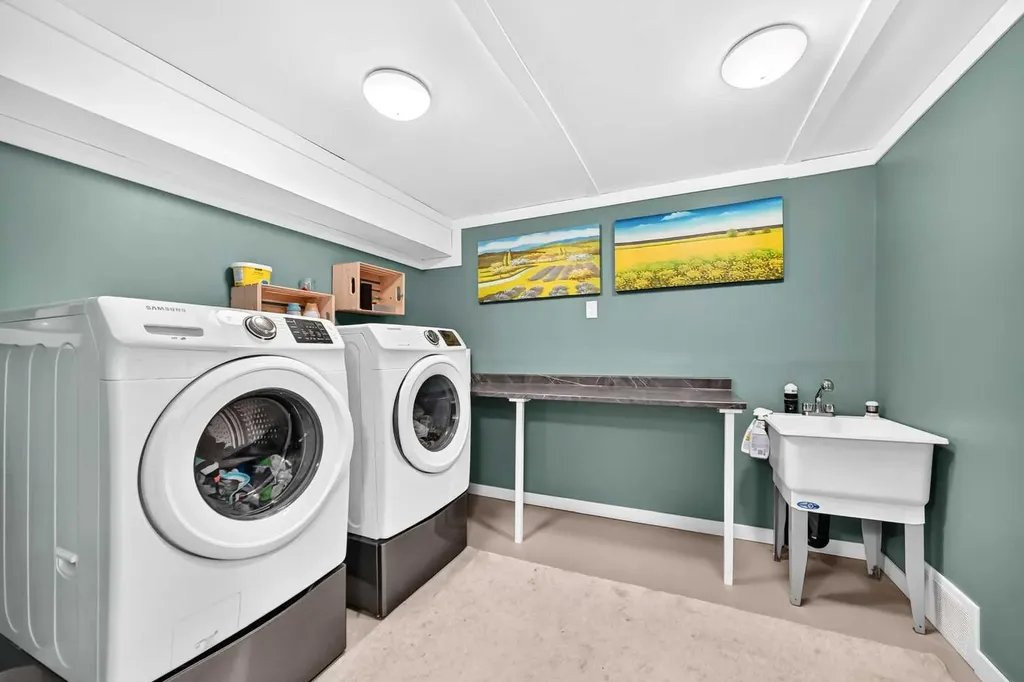 31 Taylor Way SE Airdrie AB T4A 1S4