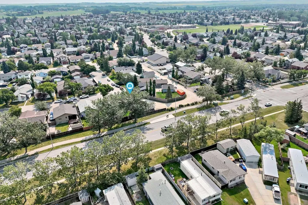 31 Taylor Way SE Airdrie AB T4A 1S4