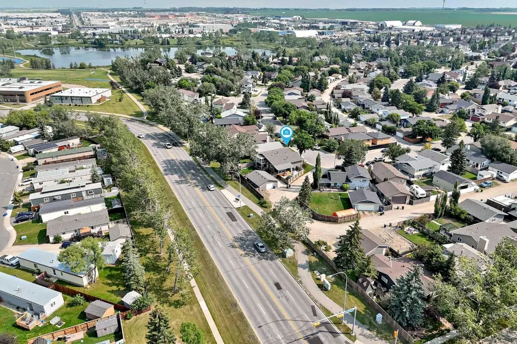 31 Taylor Way SE Airdrie AB T4A 1S4