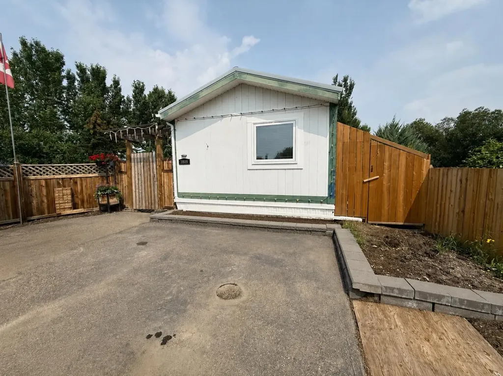 3908 51 Avenue Provost AB T0B3S0
