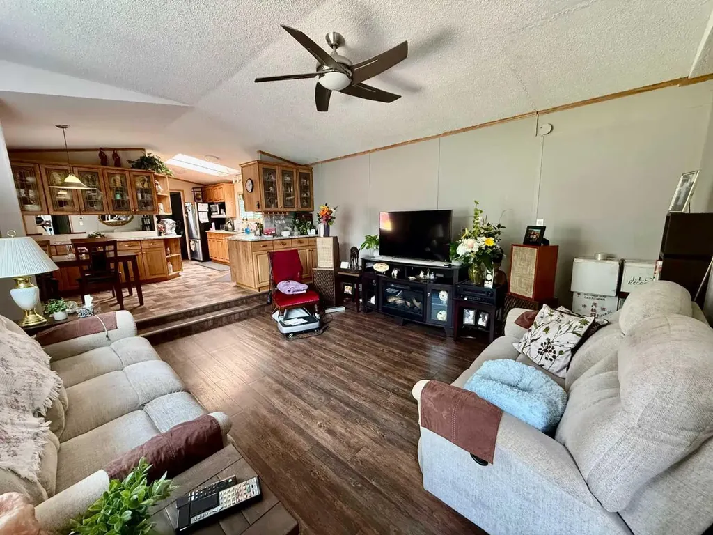 3908 51 Avenue Provost AB T0B3S0