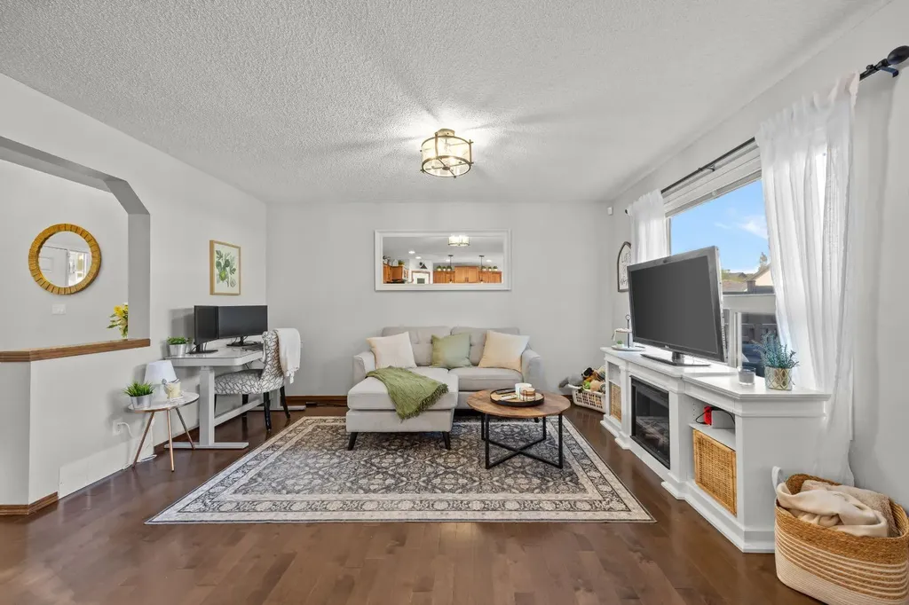 624 Cranston Drive SE Calgary AB T3M 0B6