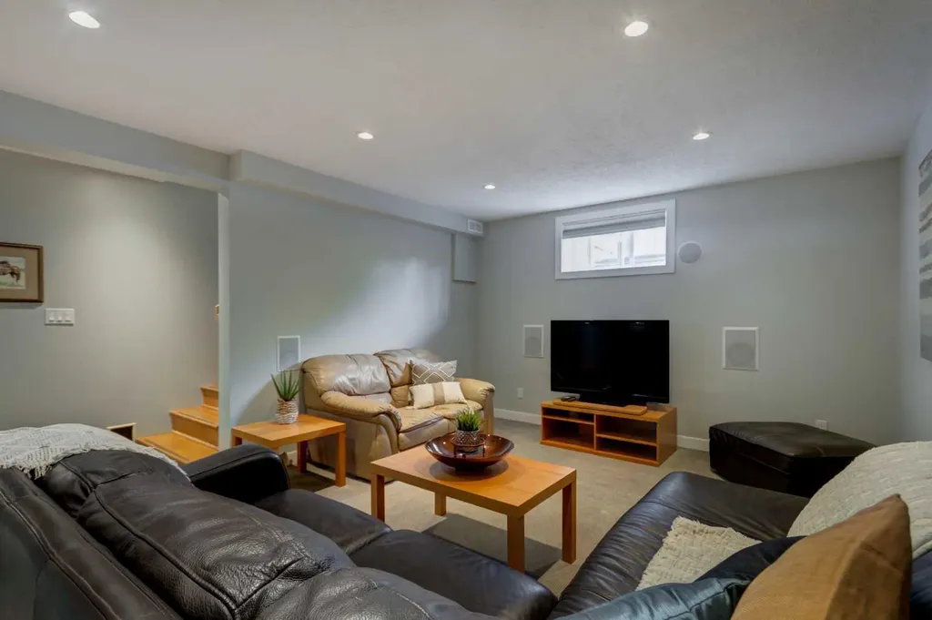 242133 96 Street E Rural Foothills County AB T1S 3Y6