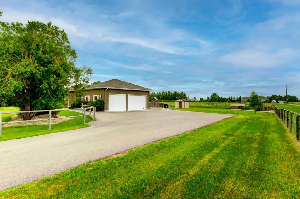 242133 96 Street E Rural Foothills County AB T1S 3Y6
