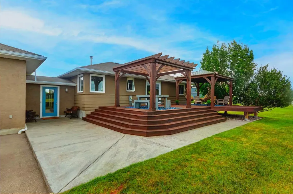 242133 96 Street E Rural Foothills County AB T1S 3Y6