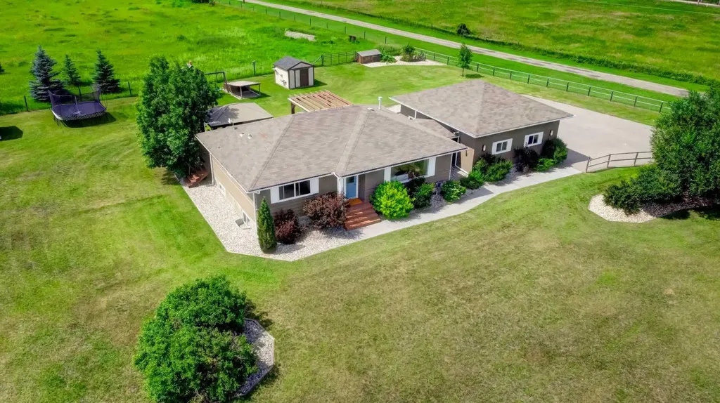 242133 96 Street E Rural Foothills County AB T1S 3Y6
