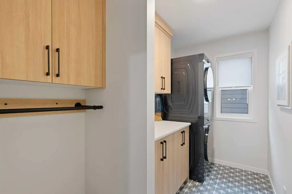 500 Cranbrook Gardens SE Calgary AB T3M 3N5