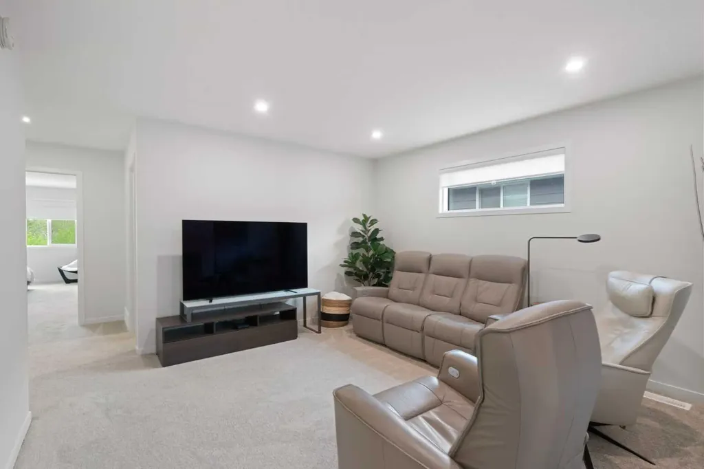 500 Cranbrook Gardens SE Calgary AB T3M 3N5