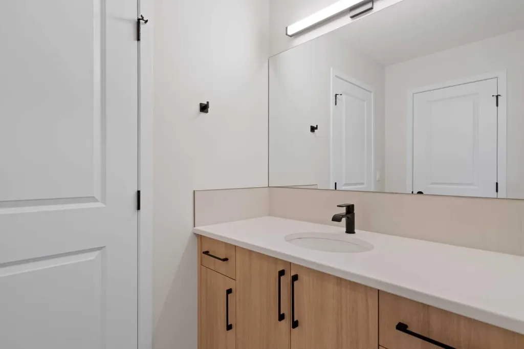 500 Cranbrook Gardens SE Calgary AB T3M 3N5