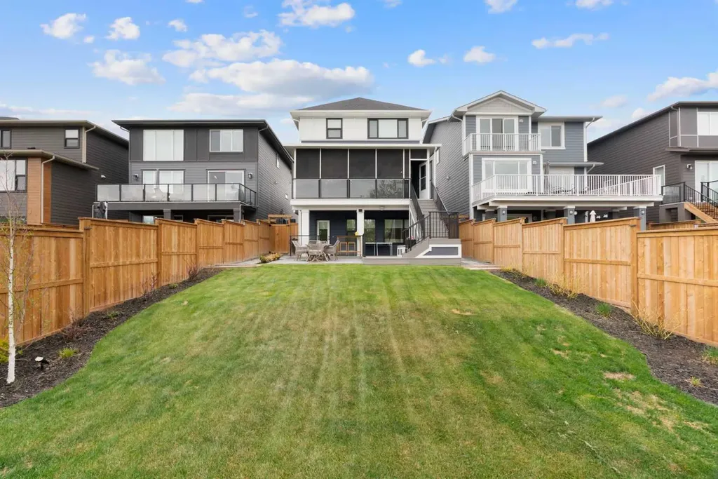 500 Cranbrook Gardens SE Calgary AB T3M 3N5