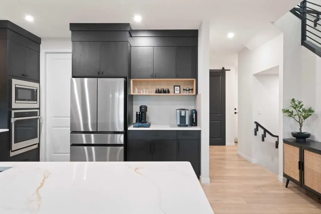 500 Cranbrook Gardens SE Calgary AB T3M 3N5