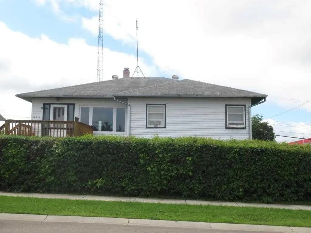 10211 102 Avenue Lac La Biche AB T0A 2C0