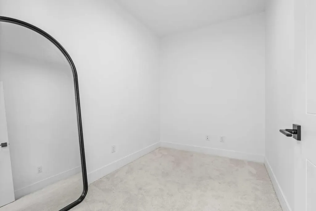 370 Dieppe Drive SW Calgary AB T3E 0E6