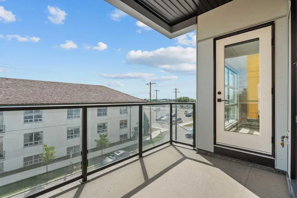 370 Dieppe Drive SW Calgary AB T3E 0E6