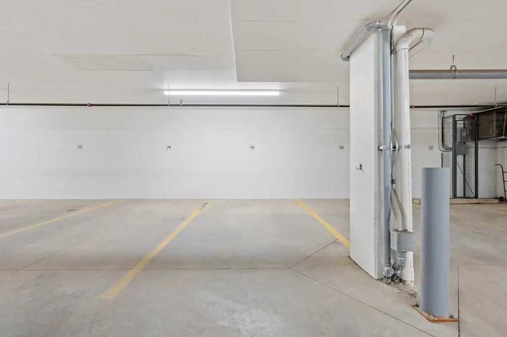 370 Dieppe Drive SW Calgary AB T3E 0E6