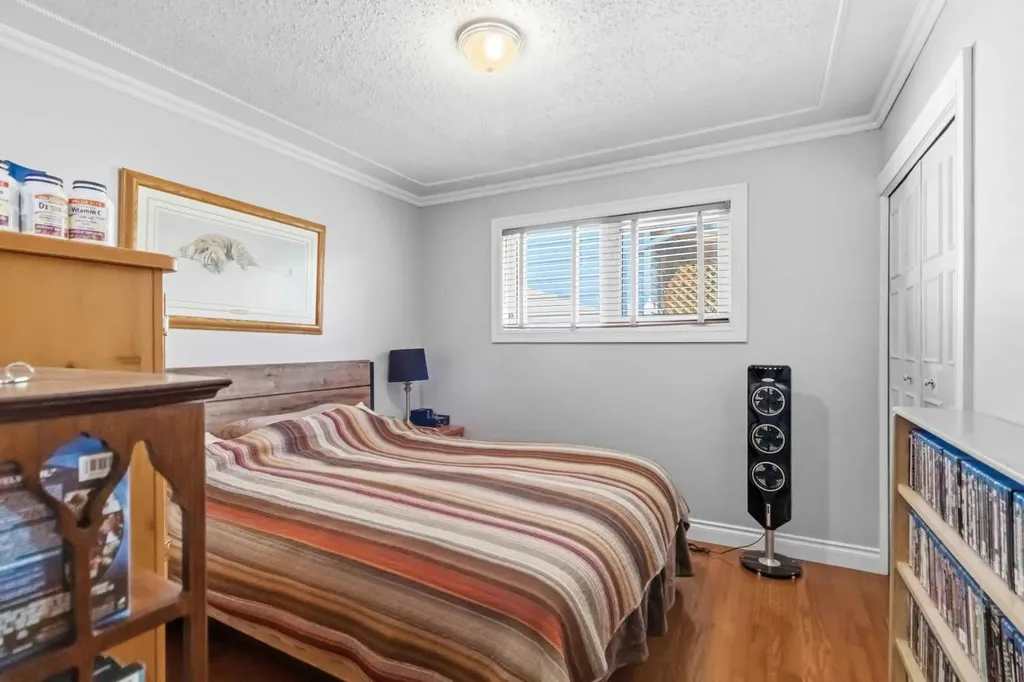 125 Oaks Crescent Fort Mcmurray AB T9K 1M4